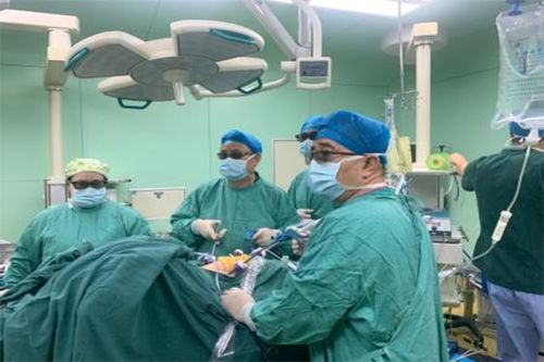 92岁高龄患者在北京大学潞安医院成功根治癌症的实录